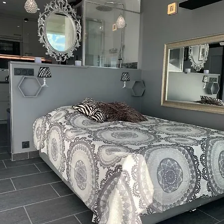 Diamant Naturiste * Agde