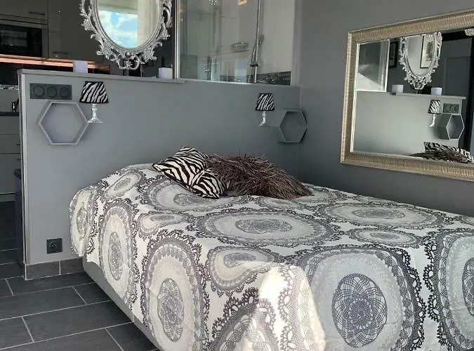 Diamant Naturiste * אגדה